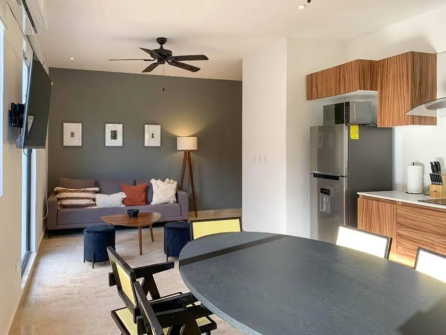 Cozy & Comfy Apartment Kaan Tower location